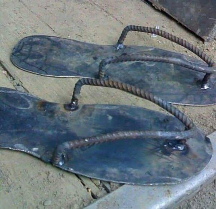 chanclas de metal 