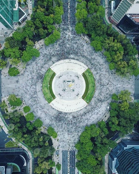 Ángel de la Independencia en Ciudad de México vista aérea 