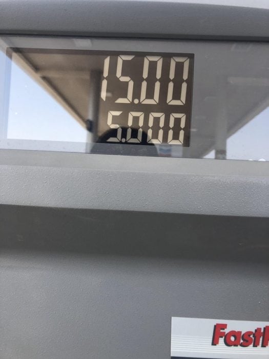 cobro de gasolina en número enteros 