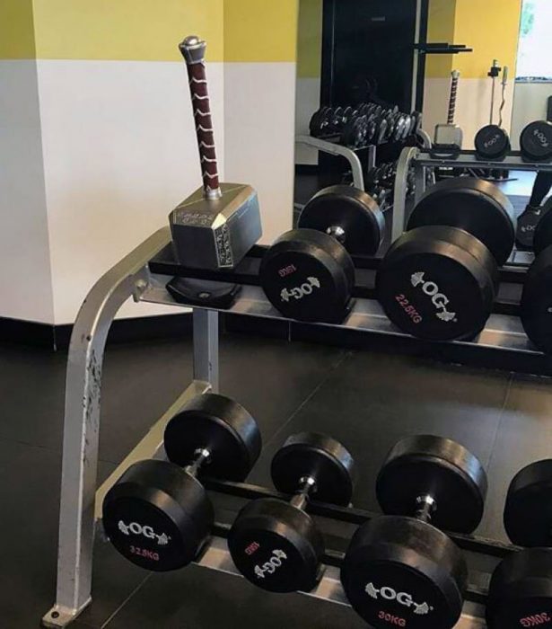 martillo de thor en gimnasio 