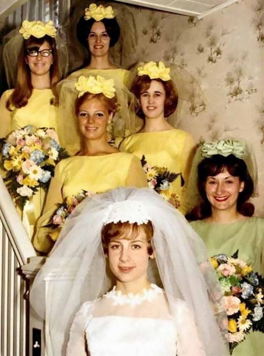 Los peores atuendos de bridesmaids recreoviral.com