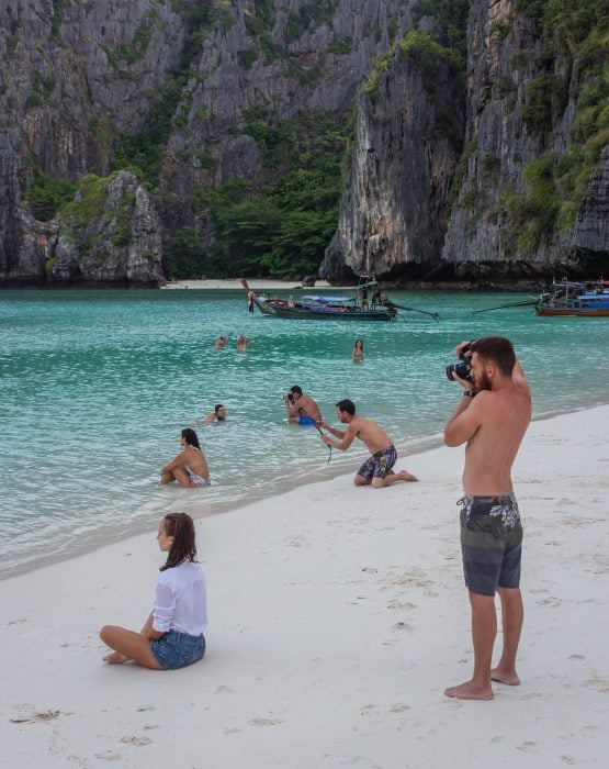 novios obligados a ser fotógrafos