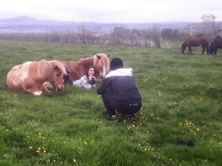 novios obligados a ser fotógrafos