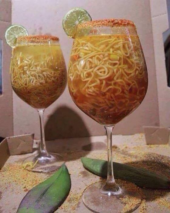 fideos en copa de vino