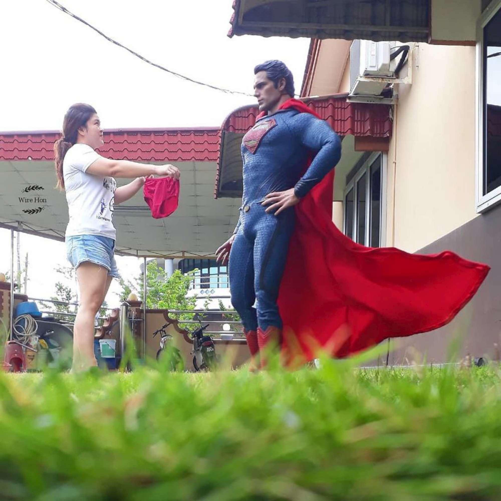 Epica Sesion De Fotos Junto A Los Superheroes Se Hace Viral