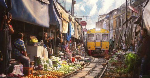 Cover El mercado de tren en Tailandia