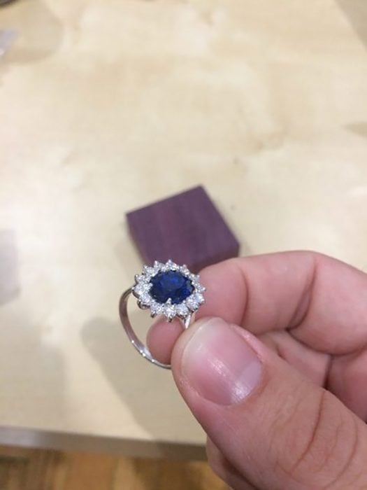 Este anillo fue impreso en 3D y montado en un arillo de plata