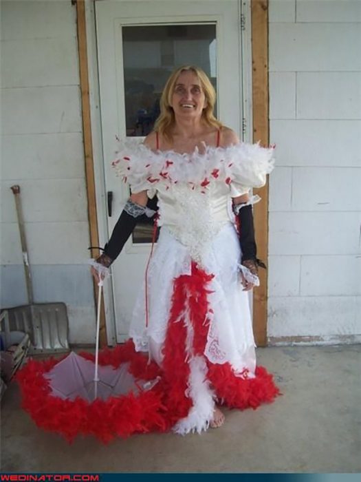 vestido de novia con rojo 