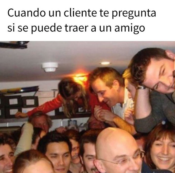 meme mucha gente tatuaje 