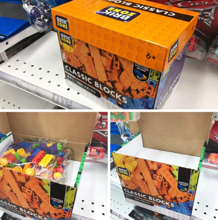 caja de legos casi vacía 