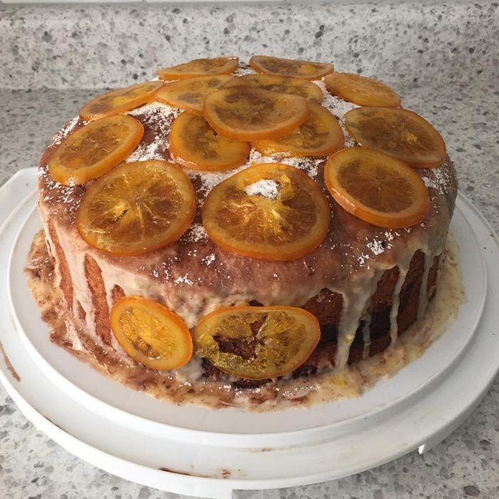 pastel de naranja feo 