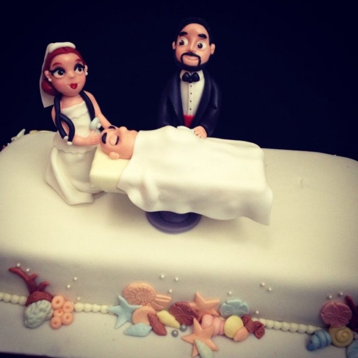 Pastel de bodas de médicos 