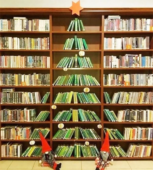 árbol navideño libros 