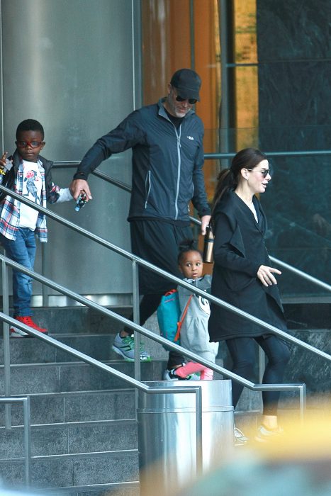 familia de sandra bullock 