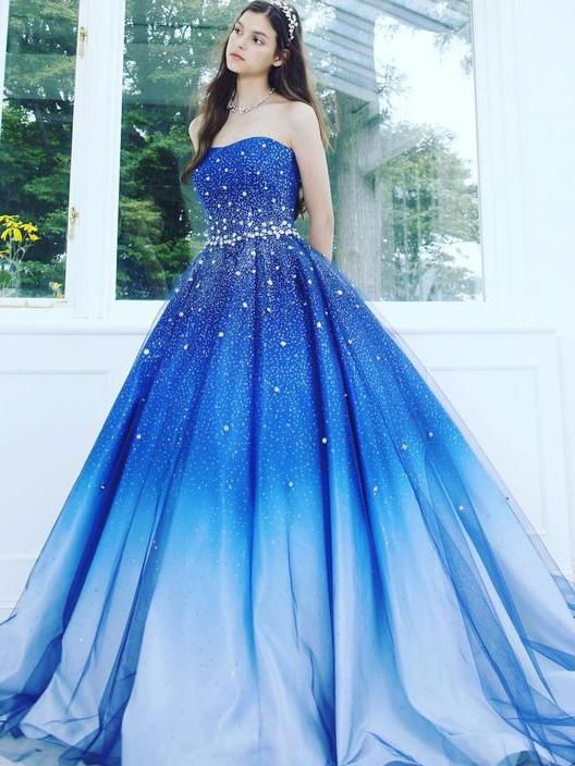 17 Hermosos vestidos para miradas en tus XV