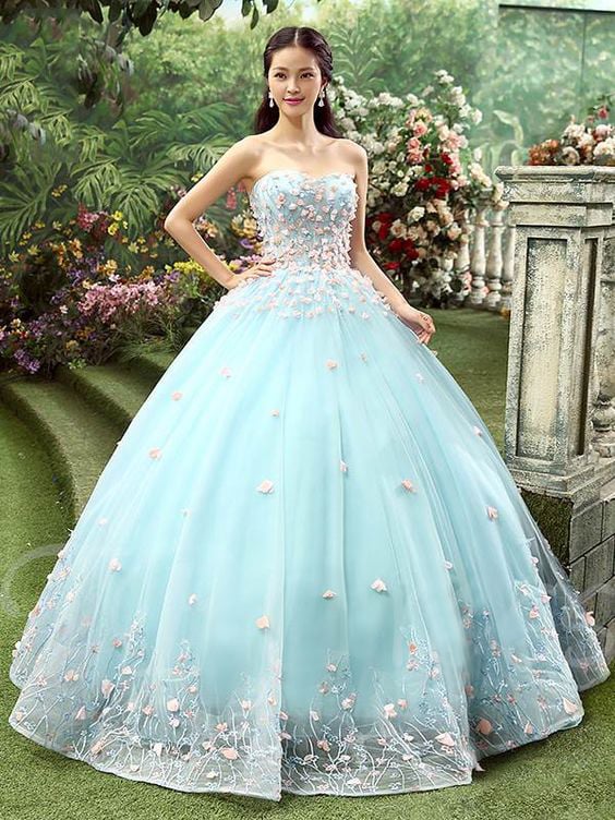 17 Hermosos vestidos para robar miradas en tus XV años 17 Hermosos vestidos para robar miradas en tus XV años
