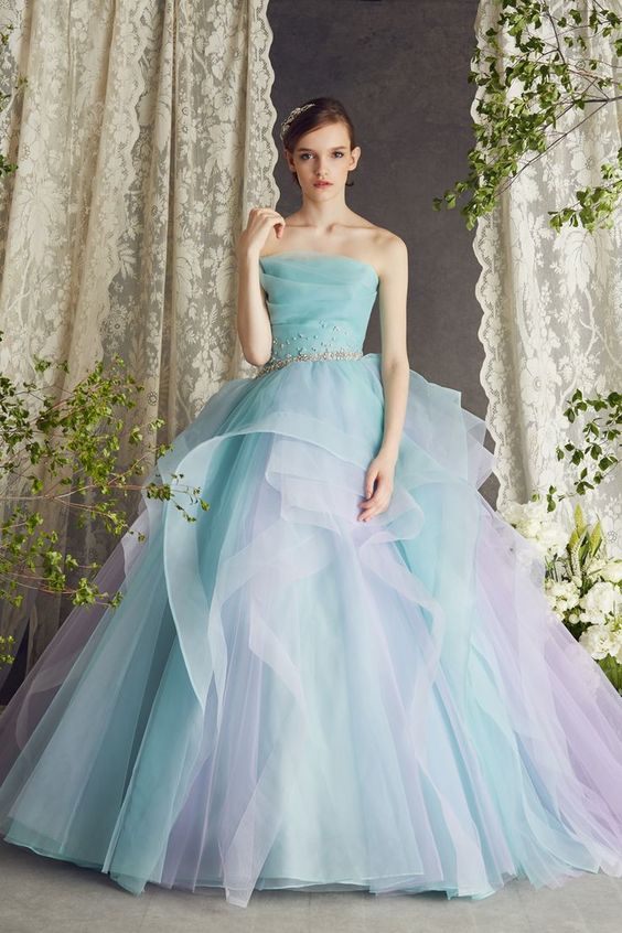 17 Hermosos vestidos para robar miradas en tus XV años 17 Hermosos vestidos para robar miradas en tus XV años